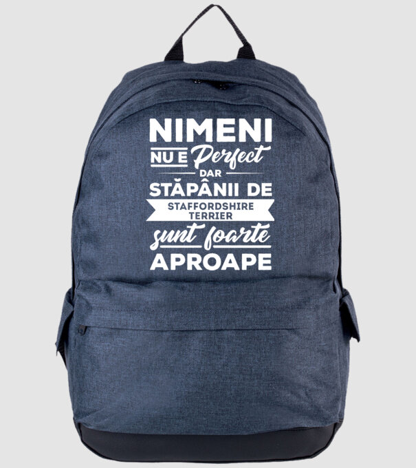 nimeni nu e perfect, dar stăpânii de staffordshire terrier sunt foarte aproape model albastru jeanși pe tricou