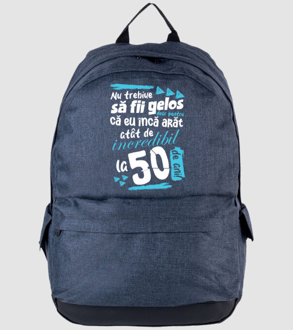 Nu trebuie să fii gelos 50 de ani model albastru jeanși pe tricou