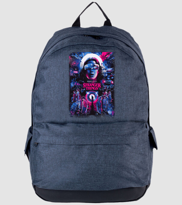 stranger things poster neon model albastru jeanși pe tricou