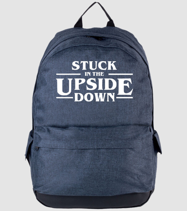 stuck in the upside down model albastru jeanși pe tricou