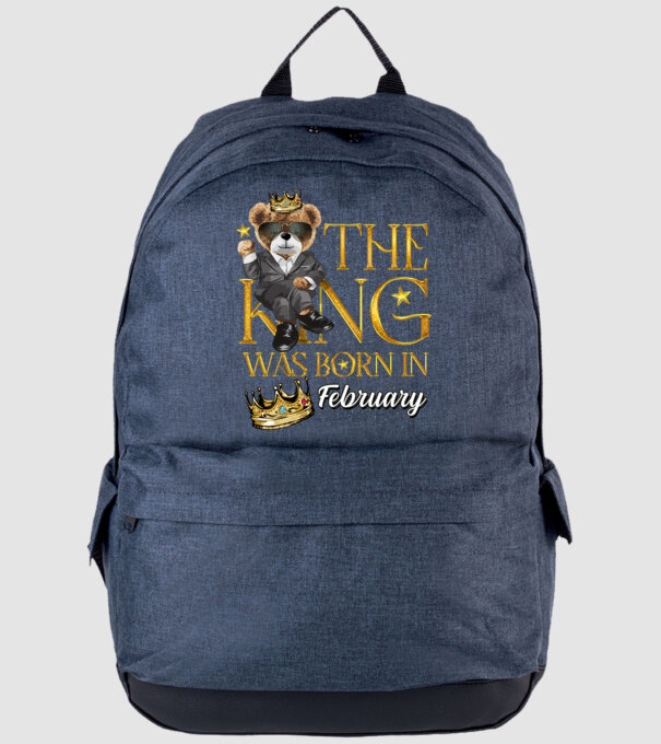The king was born int FEBRUARY model albastru jeanși pe tricou
