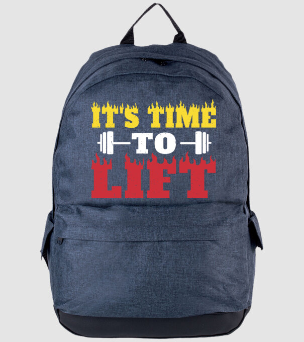 Time to lift model albastru jeanși pe tricou