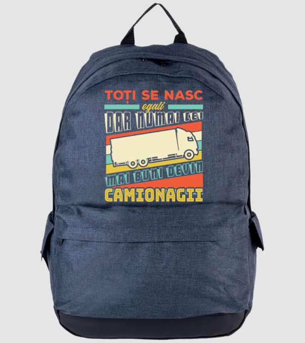 Toți se nasc egali, dar numai cei mai buni devin camionagii model albastru jeanși pe tricou