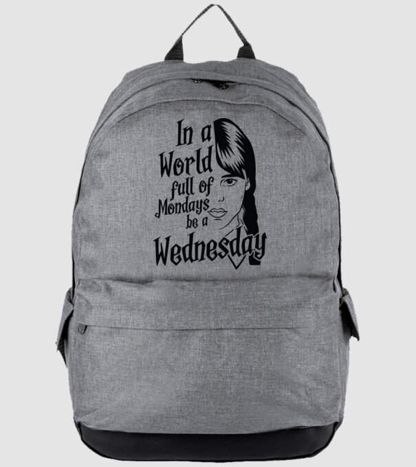  Be a Wednesday model gri pe tricou