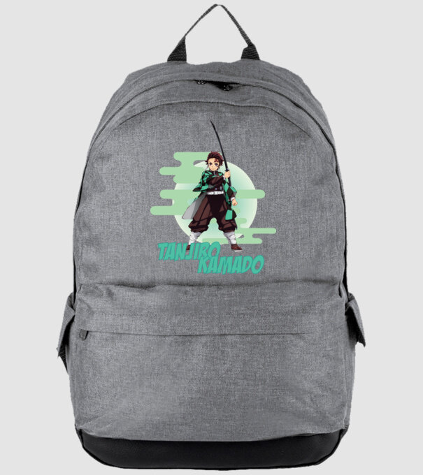 Demon Slayer Tanjiro model gri pe tricou