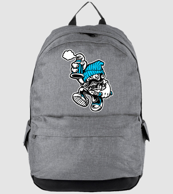 Graffiti model gri pe tricou