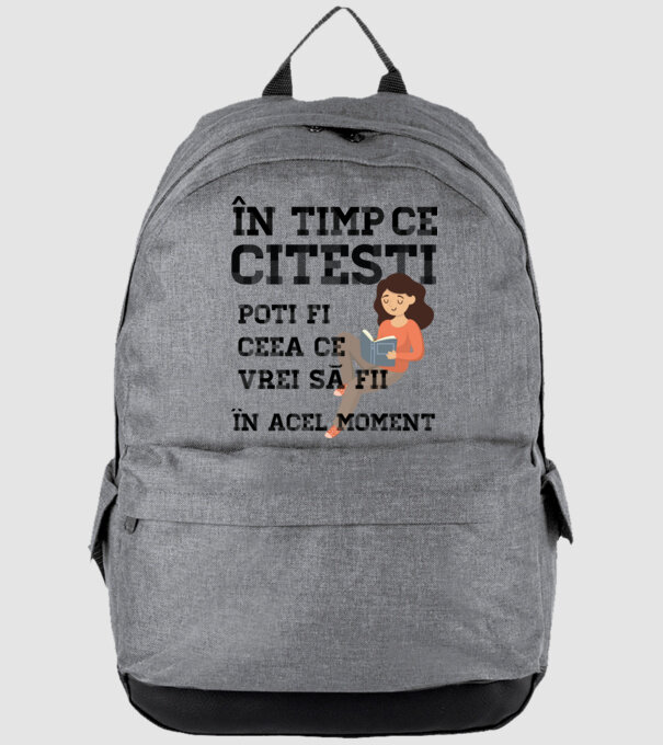 în timp ce citești poți fi ceea ce vrei să fii - în acel moment model gri pe tricou
