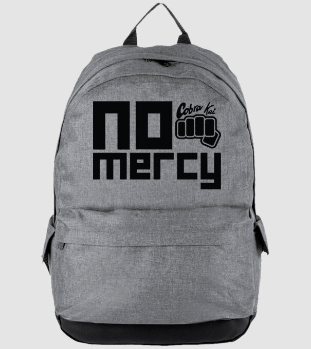 No mercy cobra kai model gri pe tricou
