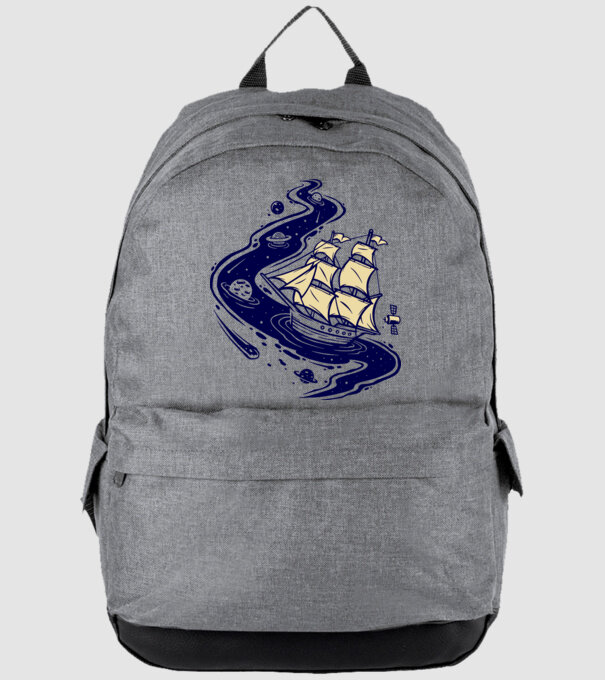 Vapoare model gri pe tricou