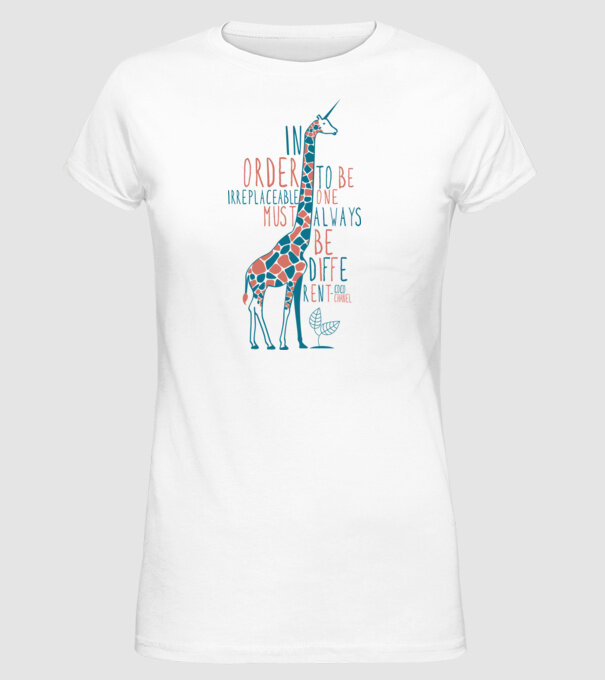 Giraffe model alb pe tricou