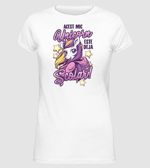 Acest mic unicorn este deja școlar model alb pe tricou