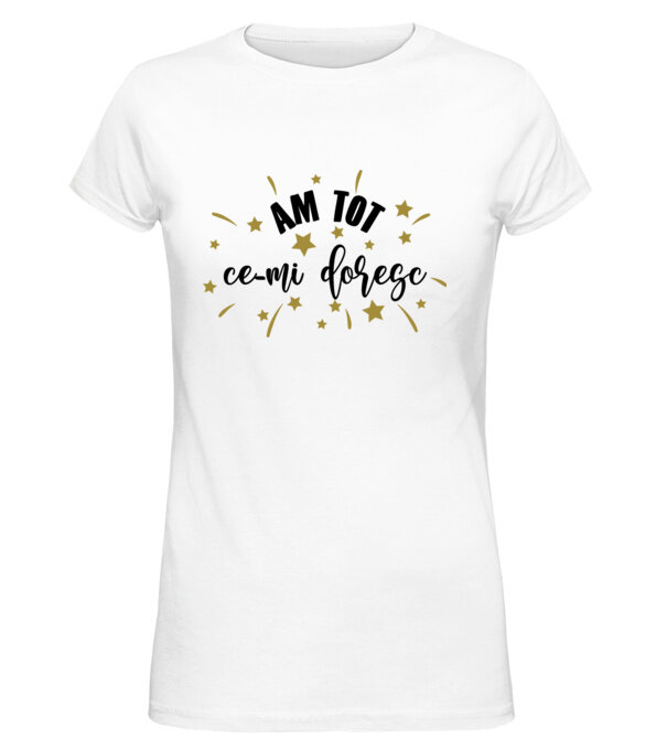  model  pe tricou
