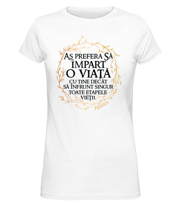  model  pe tricou
