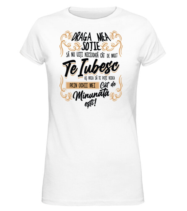  model  pe tricou