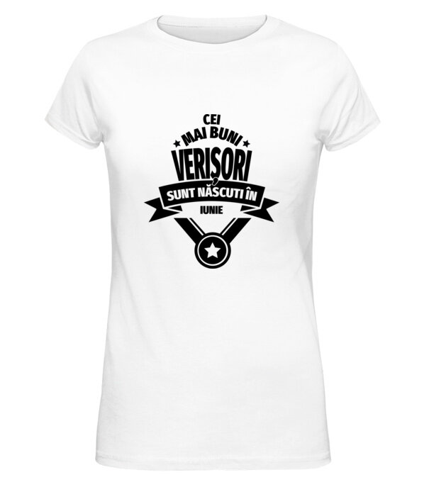  model  pe tricou