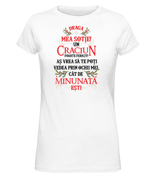  model  pe tricou
