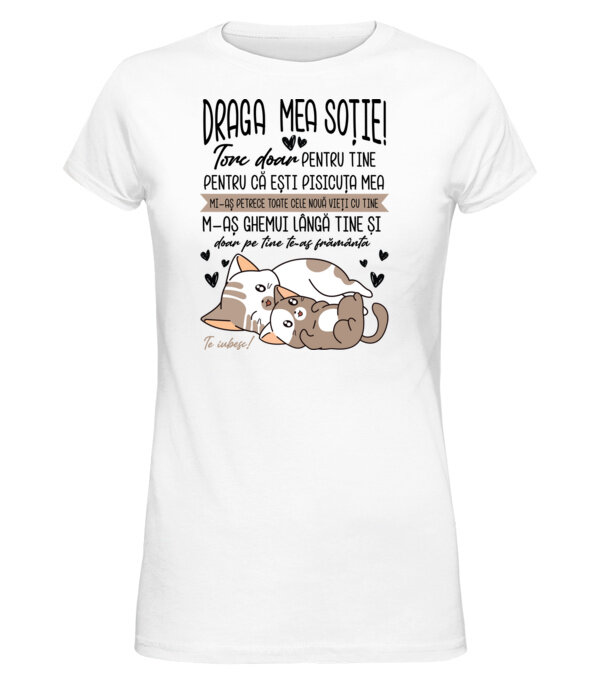  model  pe tricou