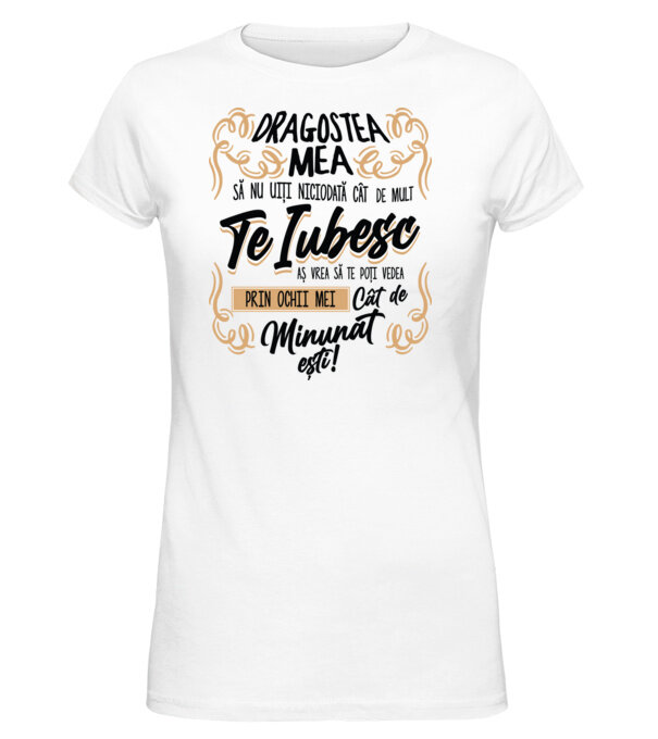  model  pe tricou