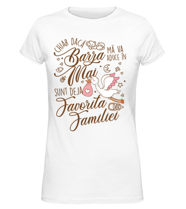  model  pe tricou