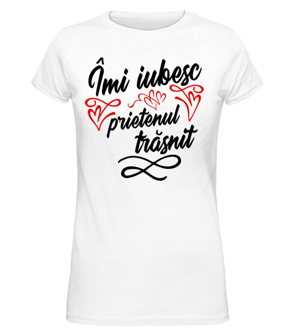  model  pe tricou