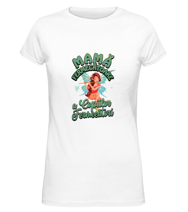  model  pe tricou
