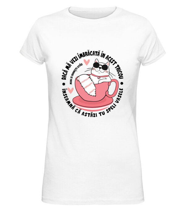  model  pe tricou