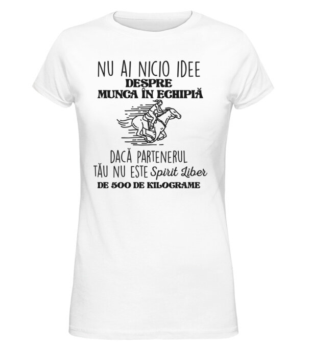  model  pe tricou