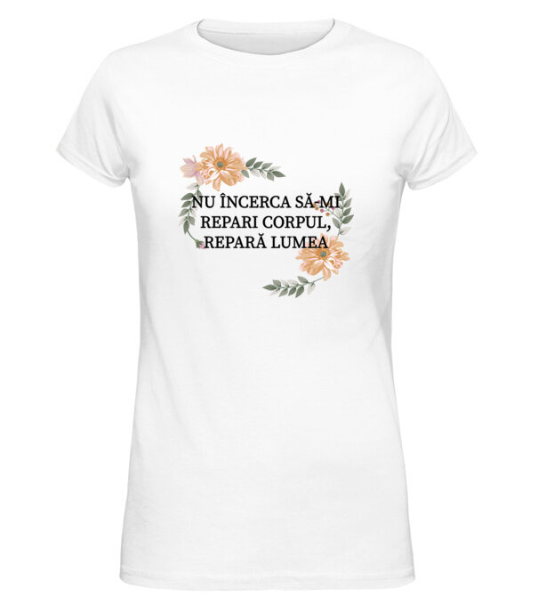  model  pe tricou