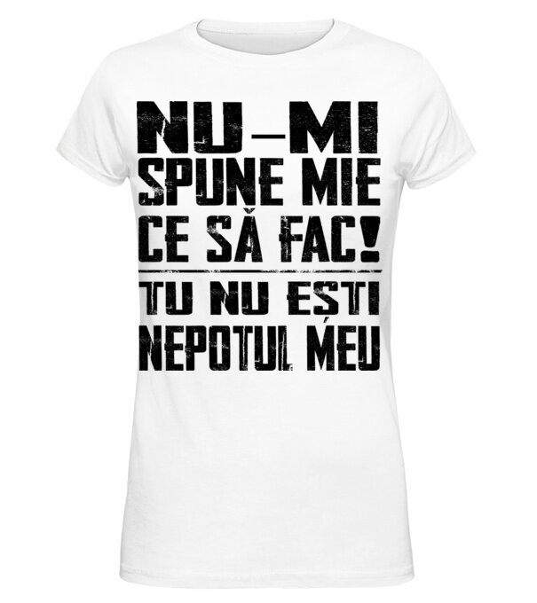 model  pe tricou