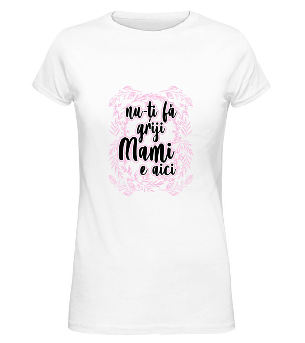  model  pe tricou