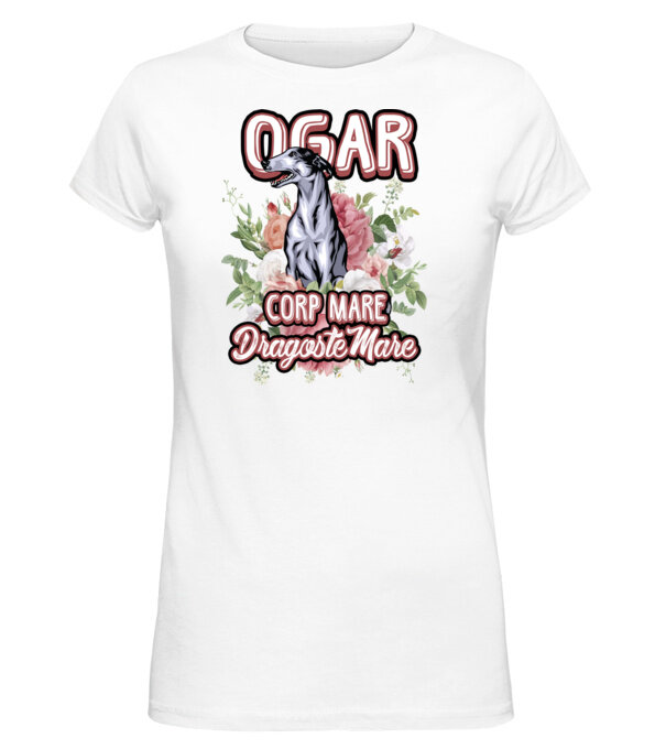  model  pe tricou