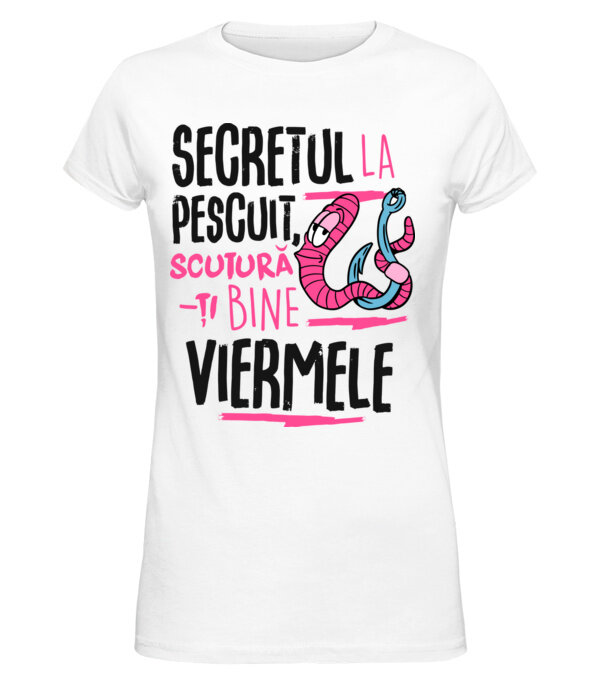  model  pe tricou