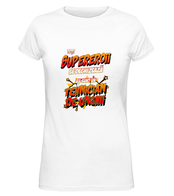  model  pe tricou