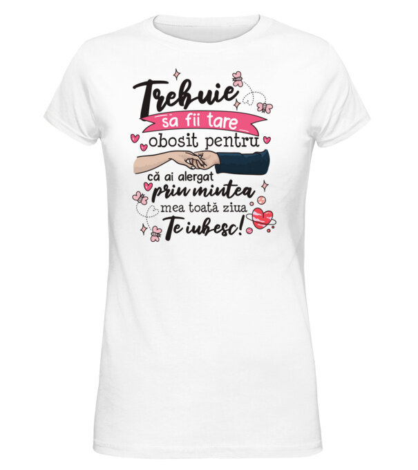 model  pe tricou