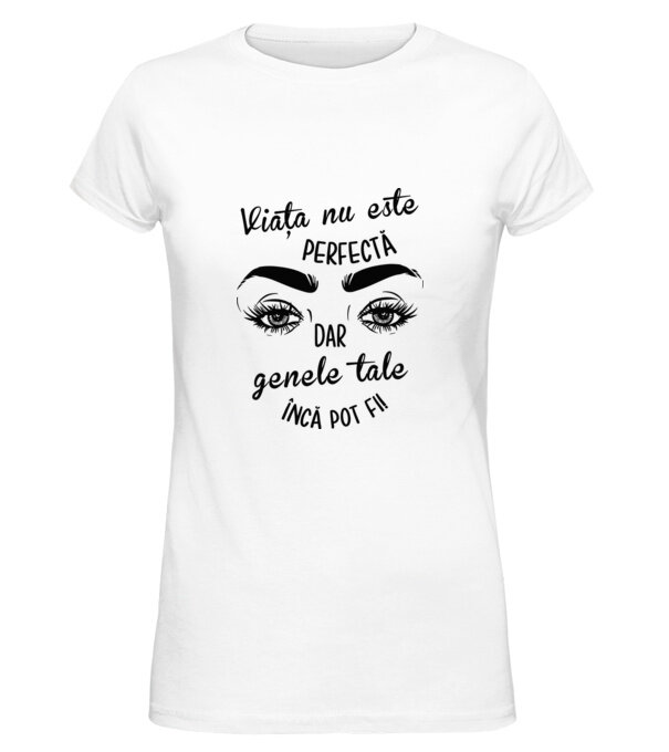  model  pe tricou