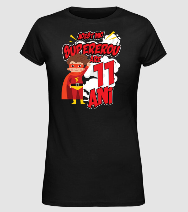 Acest mic supererou are 11 ani model negru pe tricou