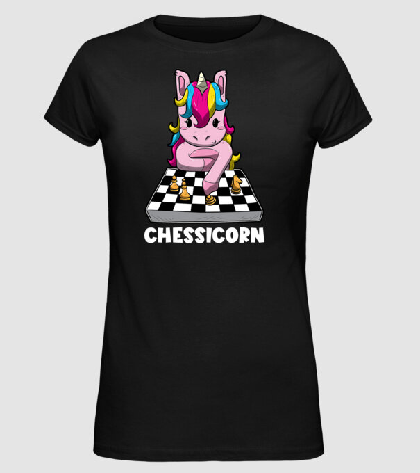 Chessicorn model negru pe tricou