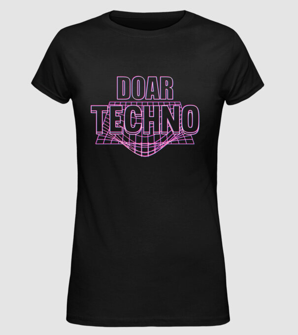 Doar techno model negru pe tricou