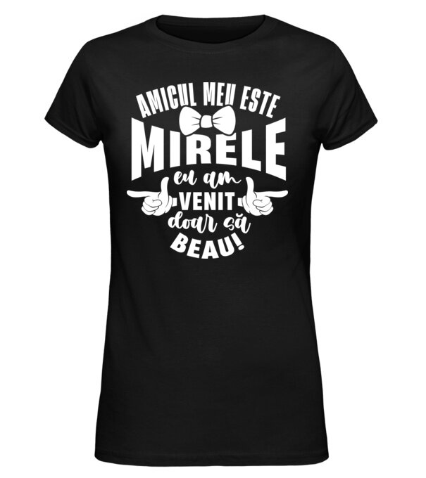  model  pe tricou