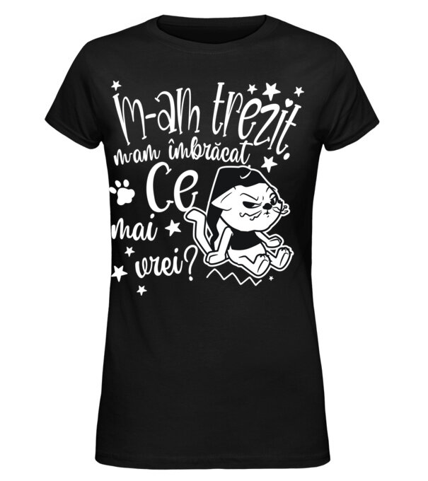 model  pe tricou