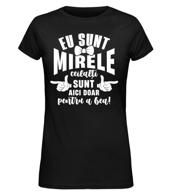  model  pe tricou