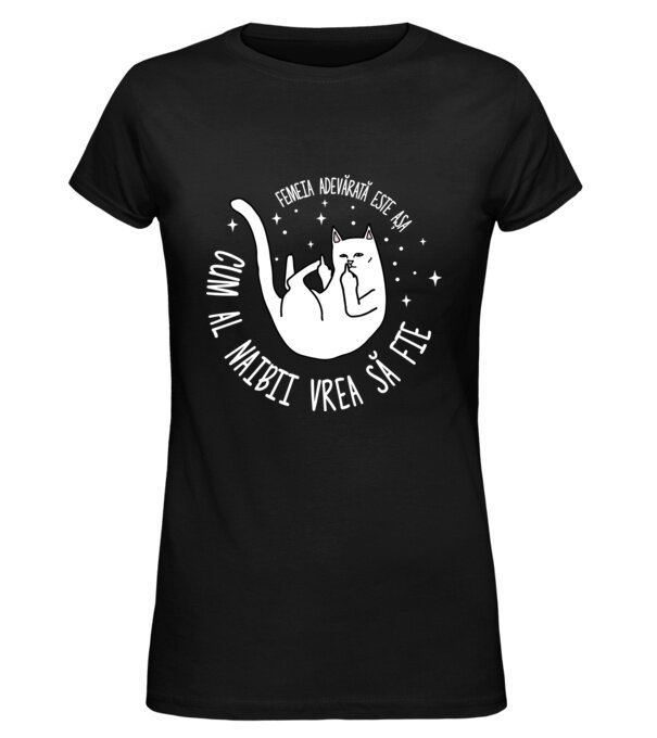  model  pe tricou
