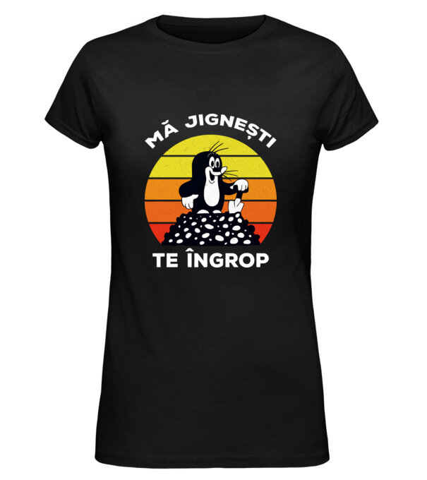  model  pe tricou