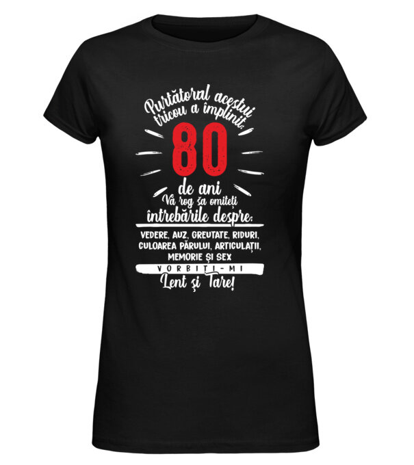  model  pe tricou