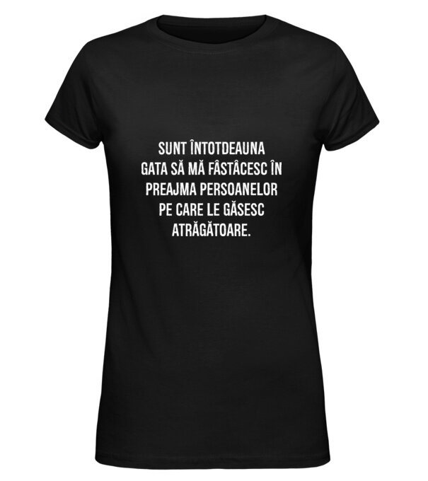  model  pe tricou