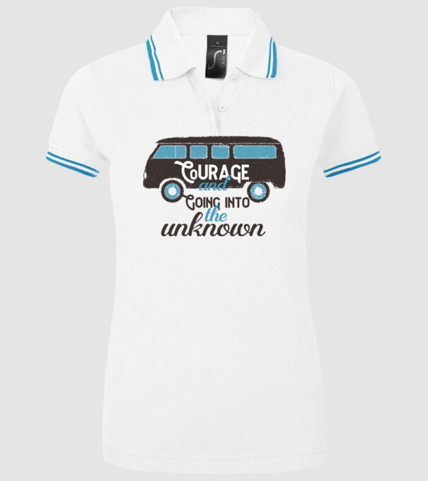 Autobuze model alb pe tricou