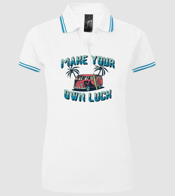 Autobuze model alb pe tricou