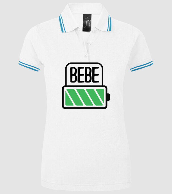 Bebe încărcat model alb pe tricou