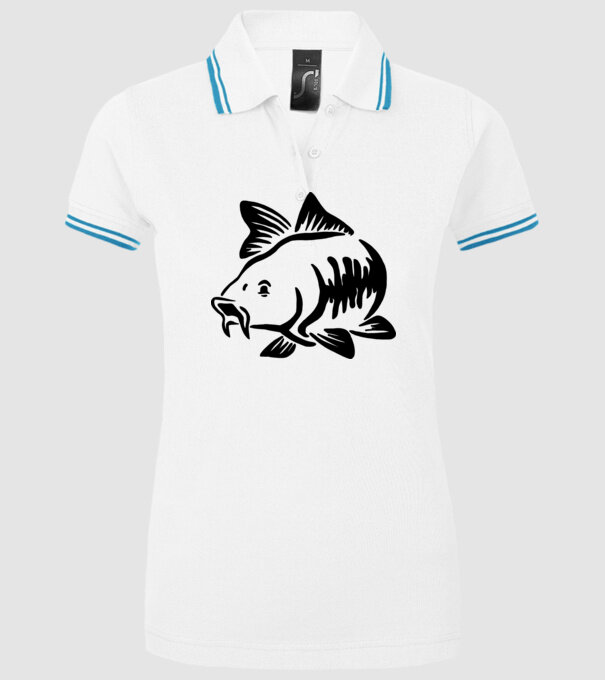 Carp model alb pe tricou