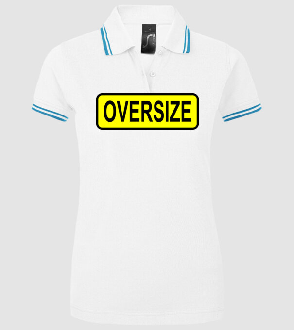 Oversize model alb pe tricou